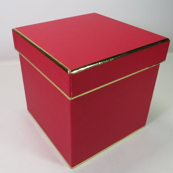 Extra Large (2) Red envelope brand + (3) smaller Red Gift Boxes - Picture 14 of 16